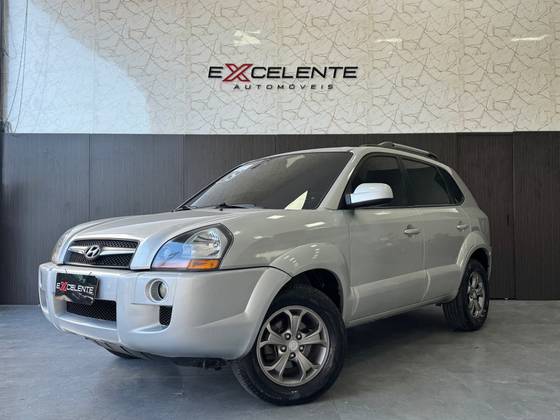 HYUNDAI TUCSON 2.0 MPFI GLS 16V 143CV 2WD FLEX 4P AUTOMÁTICO HYUNDAI TUCSON 2.0 MPFI GLS 16V 143CV 2WD FLEX 4P AUTOMÁTICO